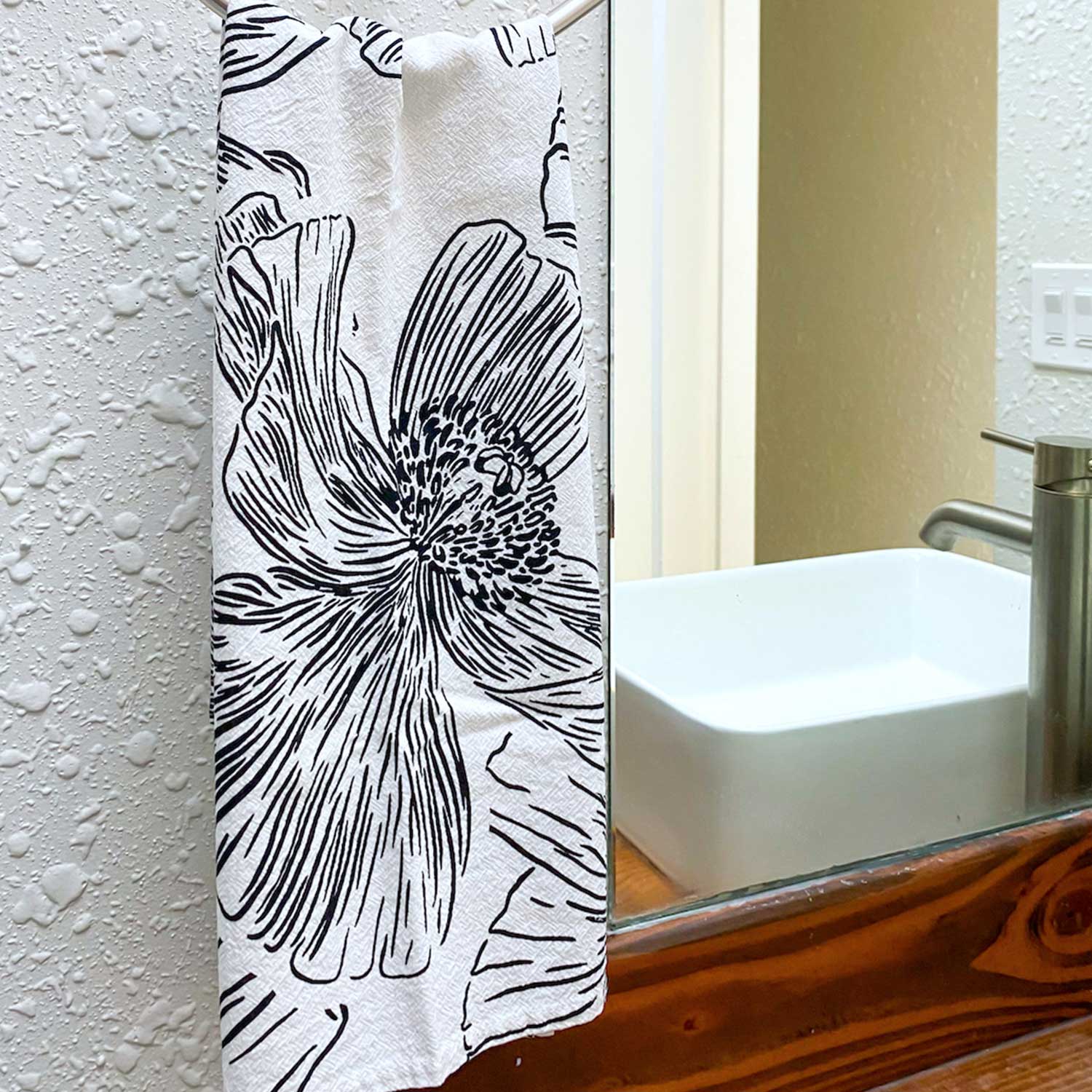 19" x 27" Cotton Flour Sack Tea Towel - Pua Kala Black & White