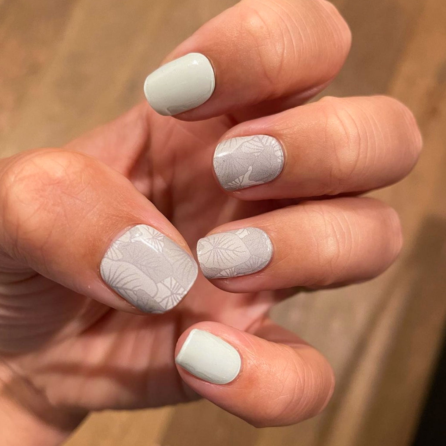Long-Lasting Gel Nail Strips - ʻĀina Inspired Taro Patch Design