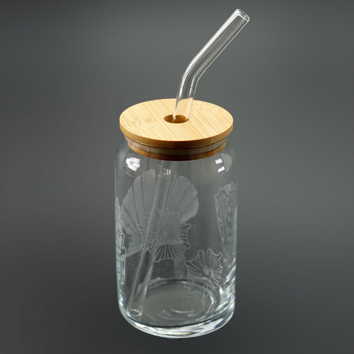 Hand Etched 16 oz Glass Tumbler with Lid & Straw - Seashell